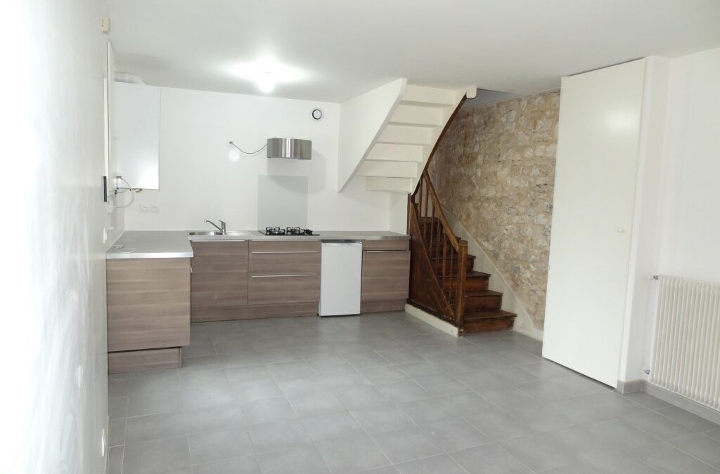 Angoulême – Saint-Roch – maison de ville F2 bis