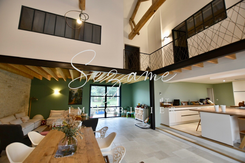 Vars – 20 min Nord Angoulême – Très Belle Maison Charentaise F6, jardin clos, grange