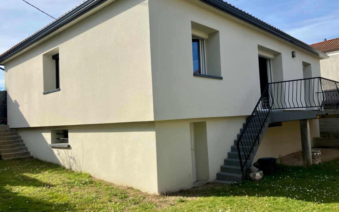 Angoulême – Victor Hugo – Maison F4 de standing avec Jardin