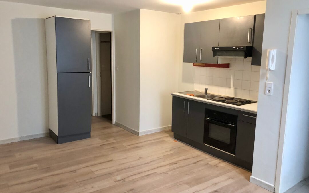 Angoulême – Centre-Ville – Appartement RDC F1 bis