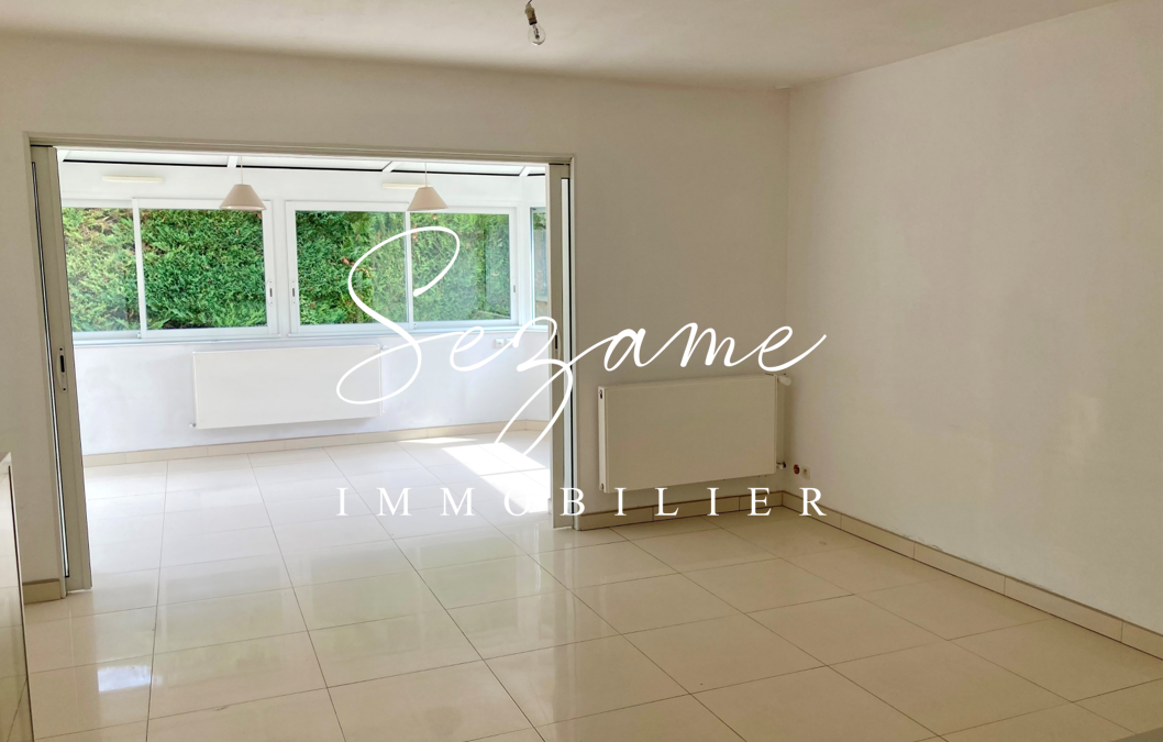 Saint Michel – 2 min Sud Angoulême – Belle Maison F5 avec jardin clos et garages