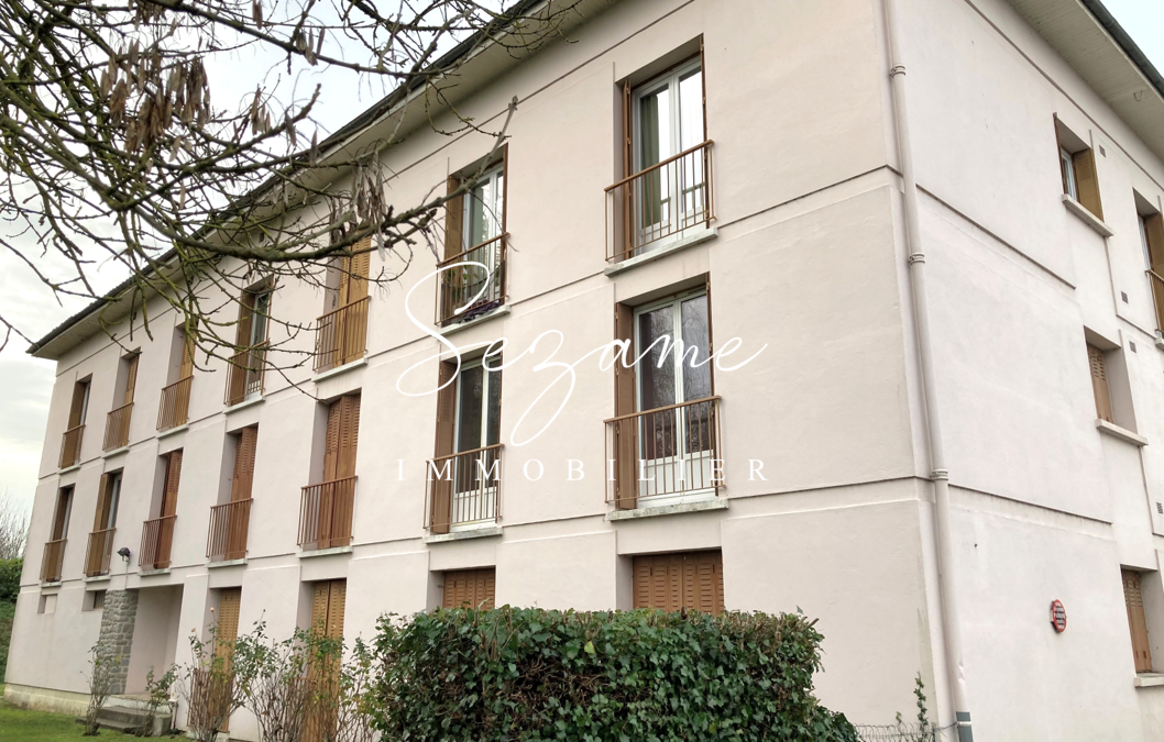 Angoulême proche centre ville – Appt F3 à rénover avec cave