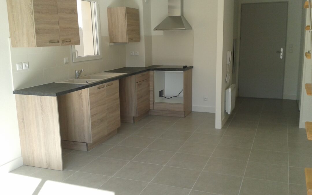 Angoulême  Sud – 5 min du centre ville – Maison récente F3 avec jardin