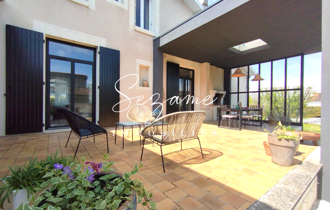 Angoulême Sud – 5 min du centre ville – Très Belle Maison F6 Années 30, jardin, piscine, garages