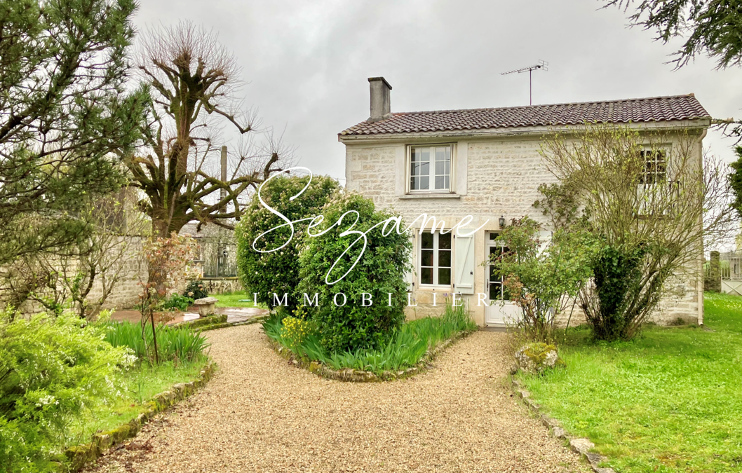 Vars – Très Belle Maison Bourgeoise F7, entièrement rénovée avec goût