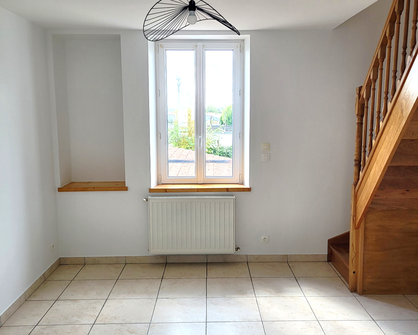 Angoulême – La Madeleine – Agréable et grand appt F2 bis en duplex refait à neuf