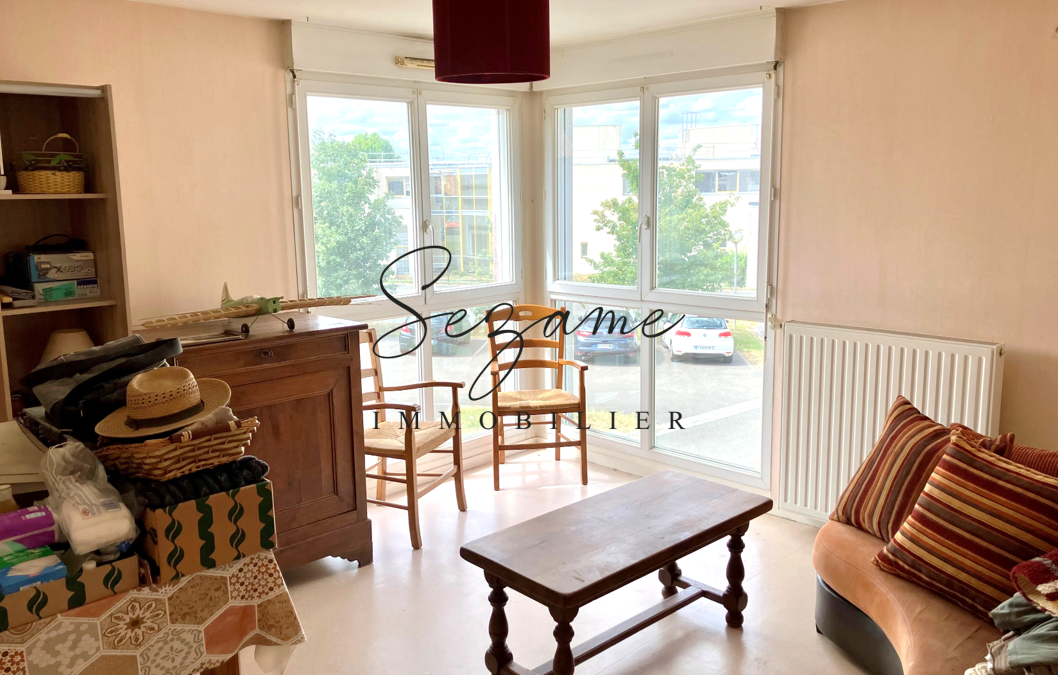 Angoulême, 5 min Sud, Agréable Appt F2 à rafraichir de 50 m²