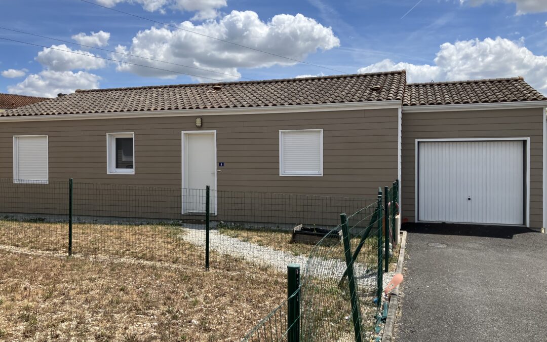 Linars – Villa récente F4 plain-pied avec garage et jardin