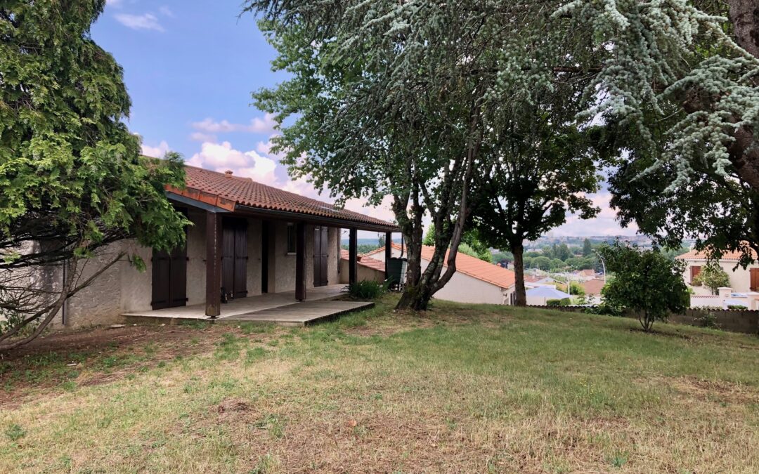 Saint-Yrieix / Bellevue :  Maison F4 avec grand jardin, garage et terrasse
